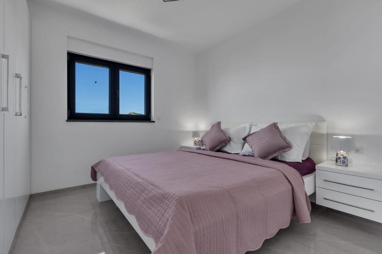 Villa Adria Makarska Bagian luar foto