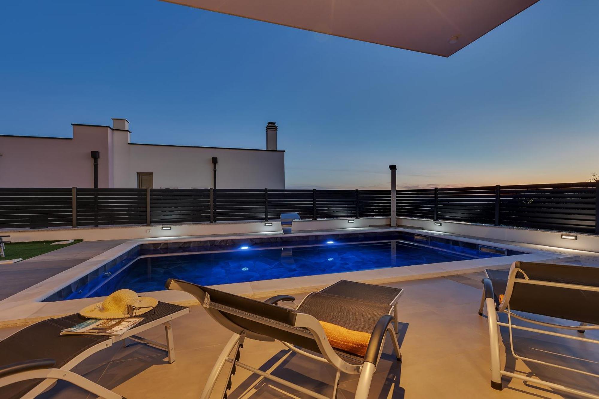 Villa Adria Makarska Bagian luar foto